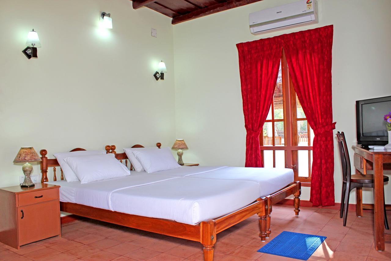 Breeze Backwater Homes Kochi Luaran gambar